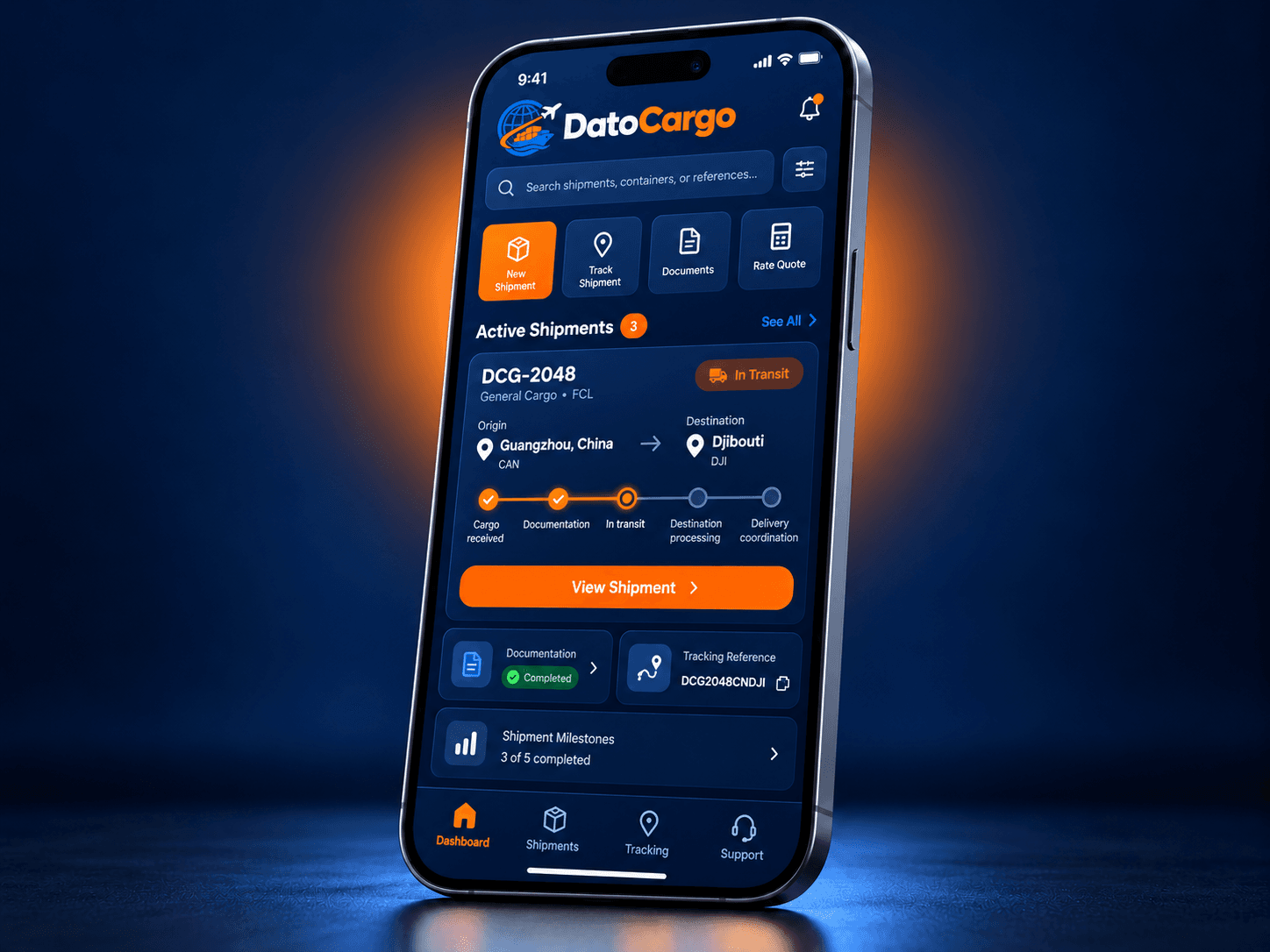 DatoCargo shipment coordination mobile application mockup.